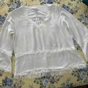 Natural Life NWOT creamy white blouse. Size Medium